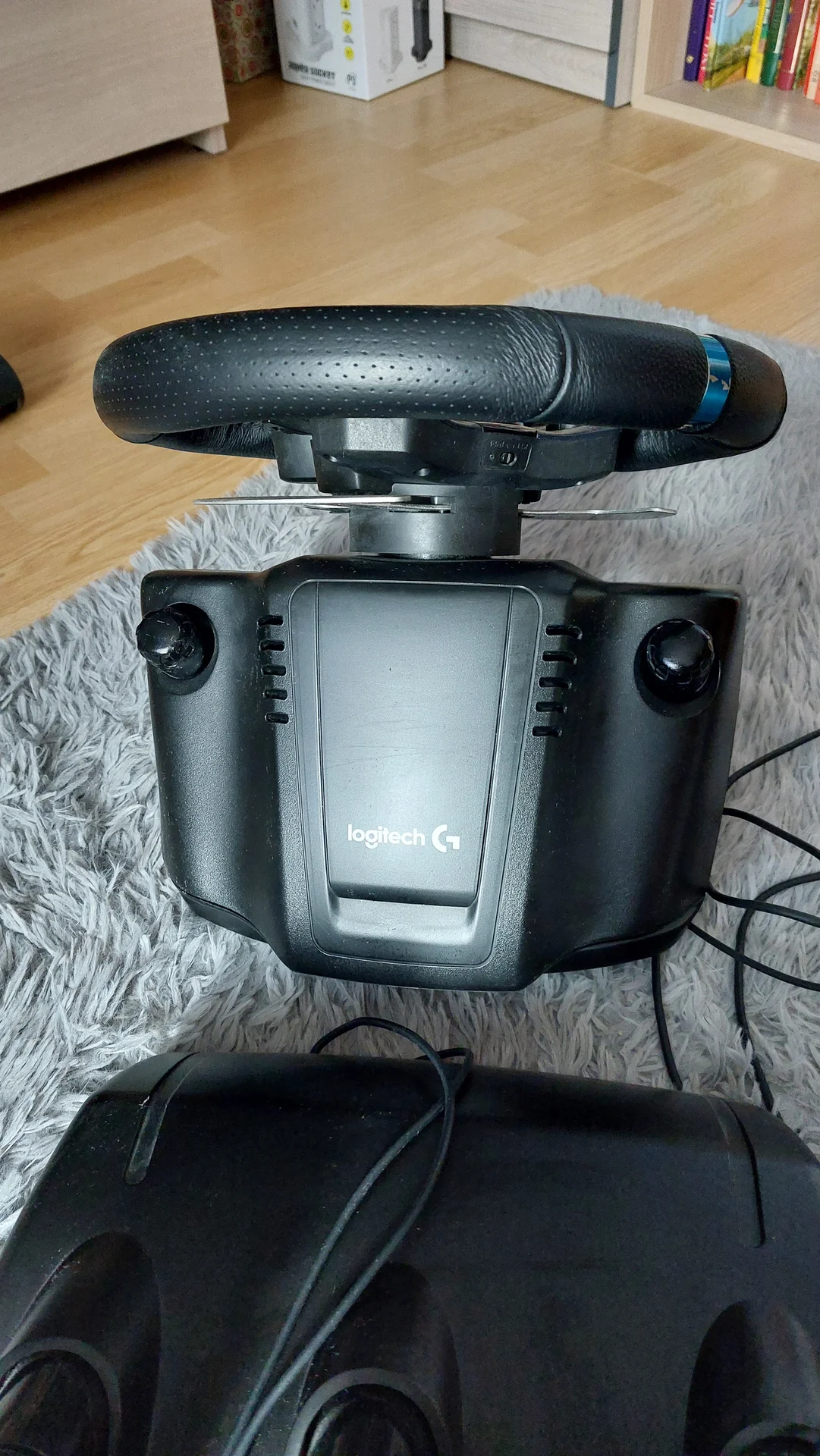 Logitech žaidimų vairas su pedalais 3