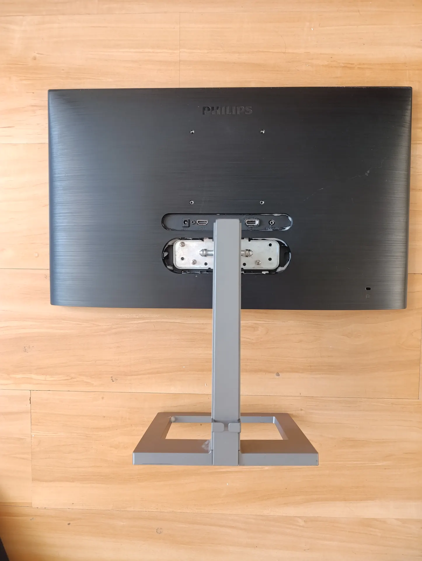 Monitorius philips 4