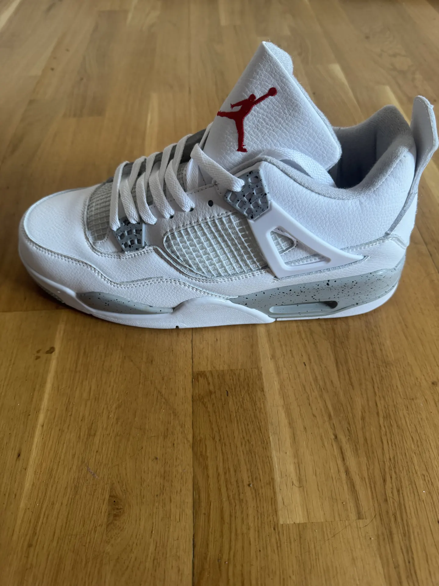 Jordan 4 Oreo 3