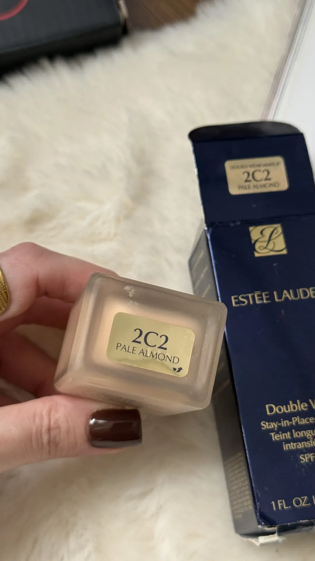 🌟 Estée Lauder Double Wear Stay-in-Place (2C2 Pale Almond) 3