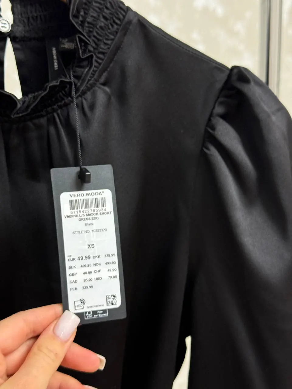 Nauja Vero Moda juoda elegantiška suknelė su diržu dydis XS 3