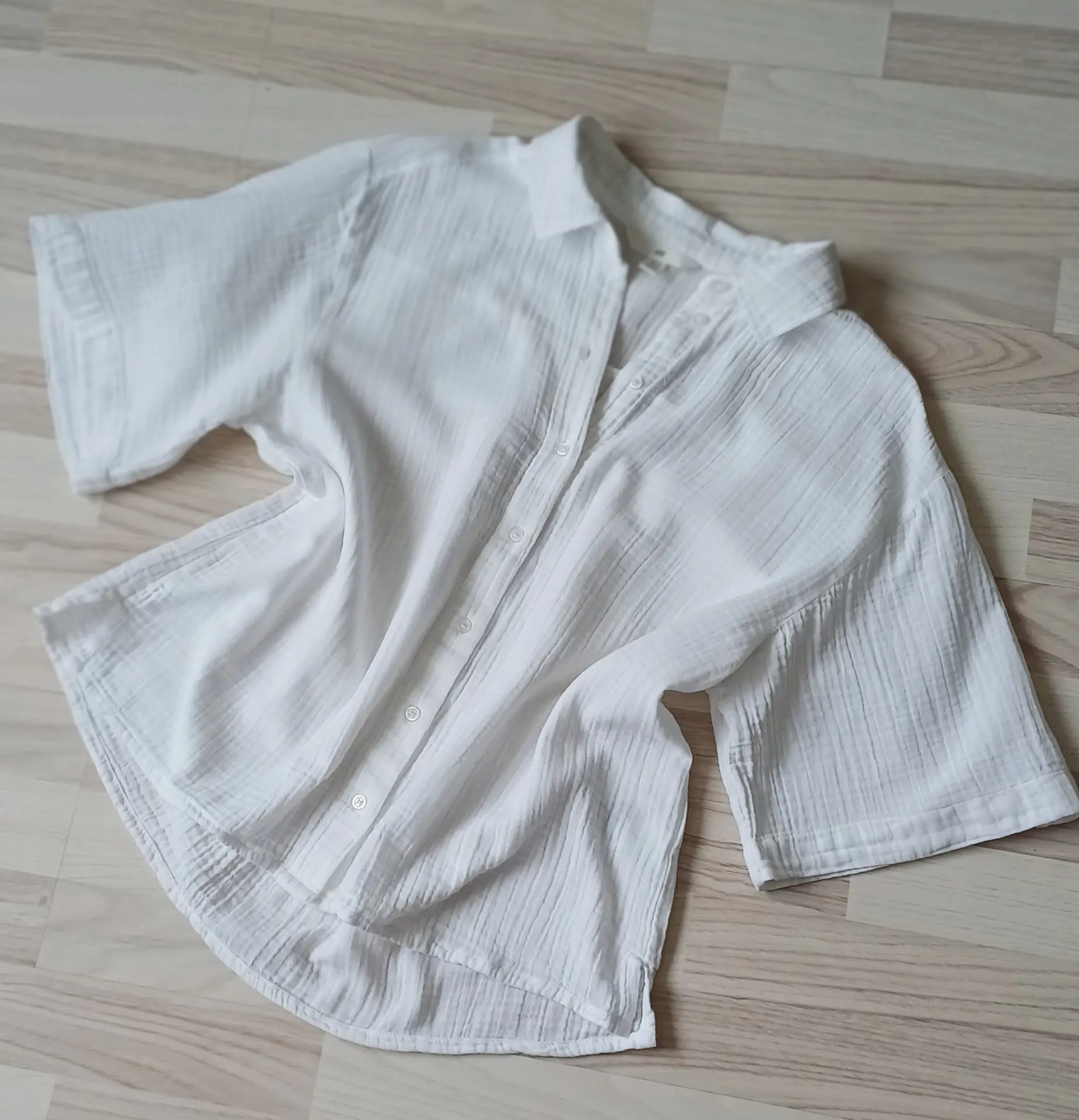 H&M medvilninė vasarinė palaidinė.Dydis M 2