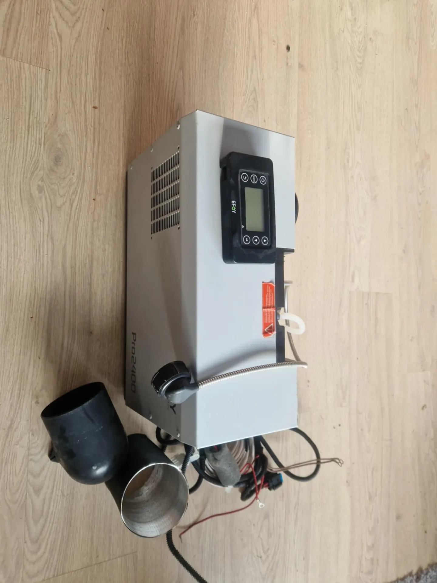 Generatorius EFOY PRO 2400 2