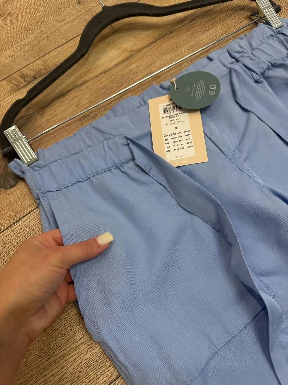 Nauji 100% lyocell mėlyni šortai su kišenėmis Mamalicious S dydis 3