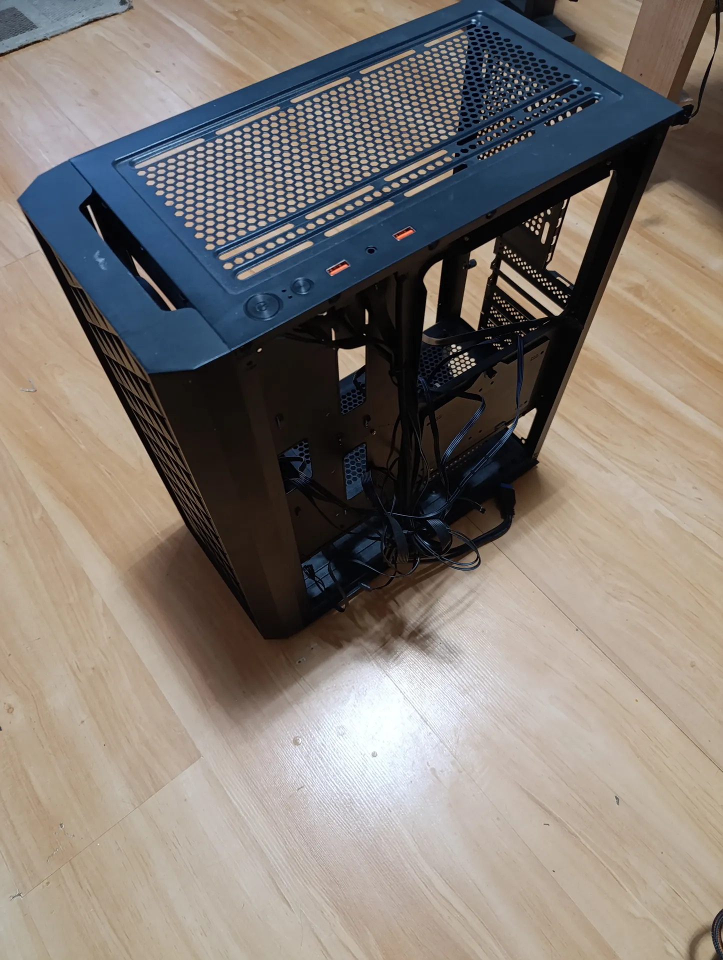 PC deže su ventiliatoriais 3