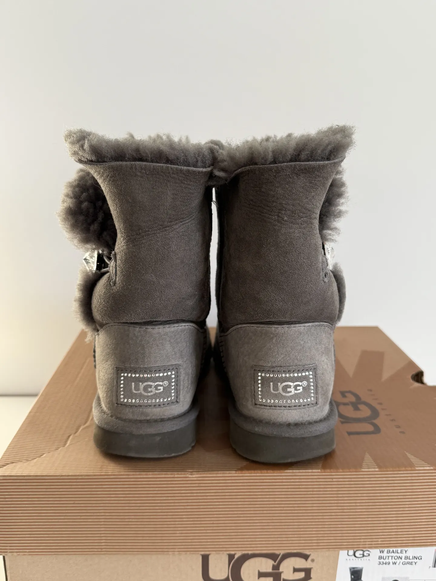 Pilki Ugg Swarovski 37d 4