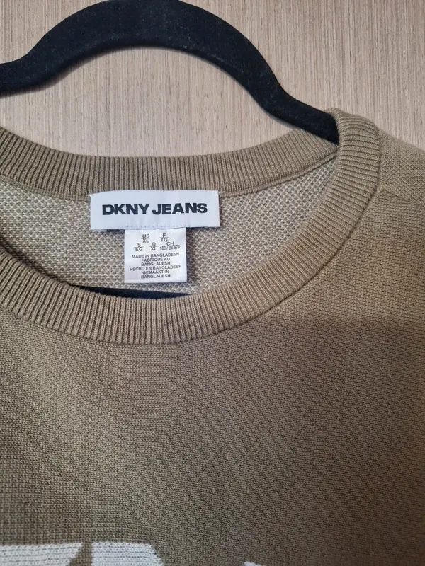 DKNY megztukas 4