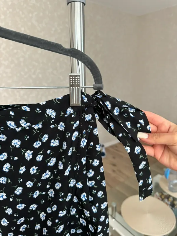 Naujas juodas gėlėtas wrap sijonas dydis M vero moda 3