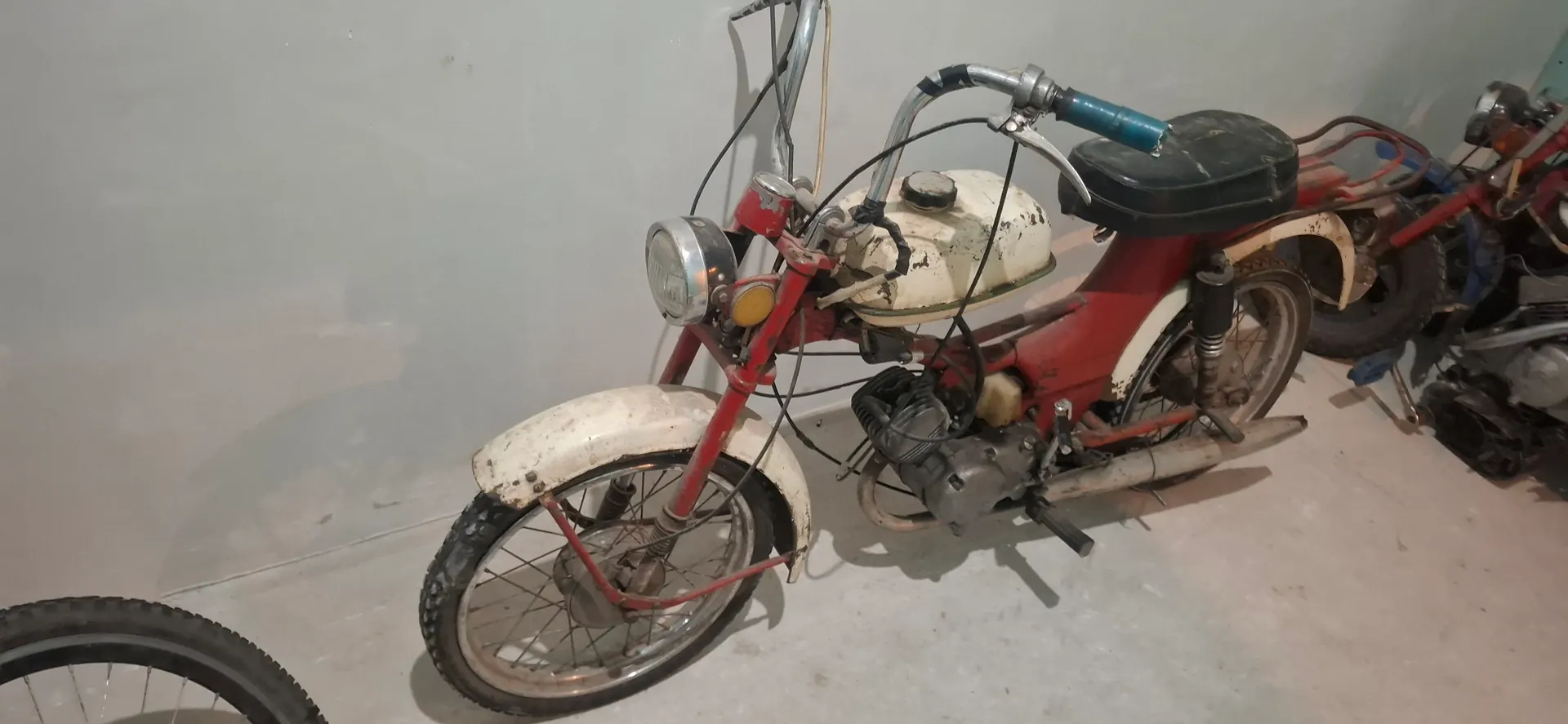 Sen. mopedai,motoroleriai,motociklai 3