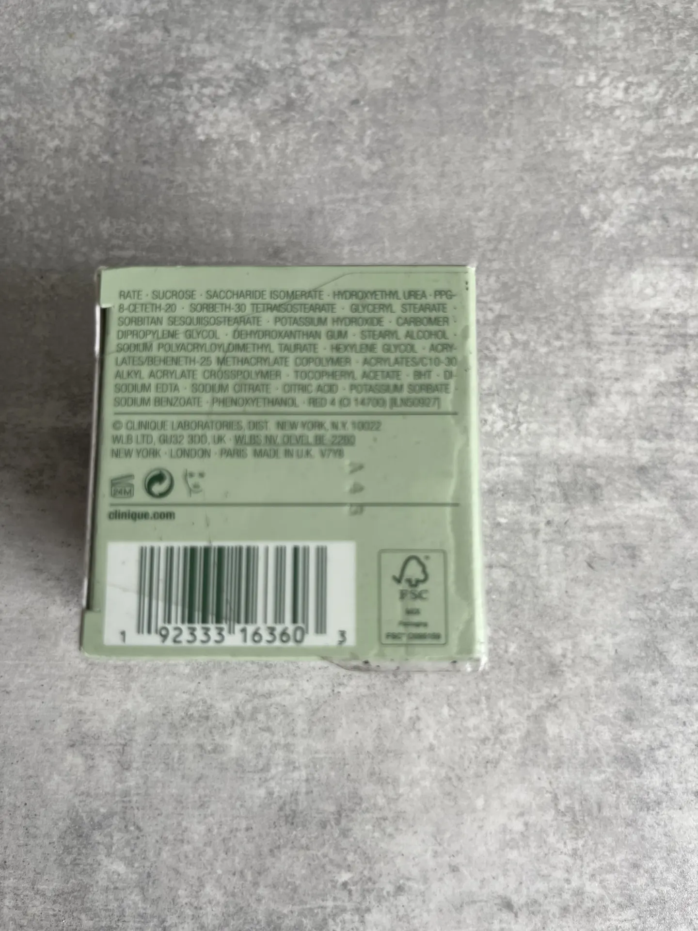 Clinique Moisture Surge SPF25 4