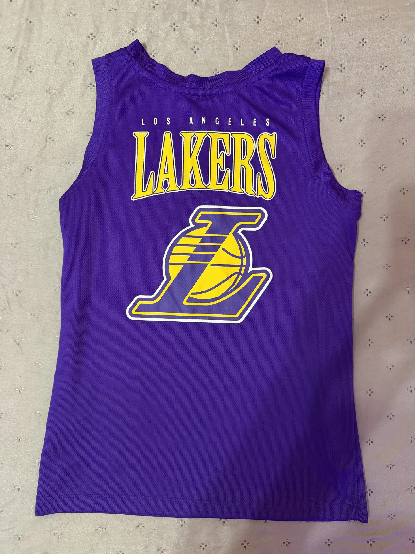 Lakers NBA maikutė 3